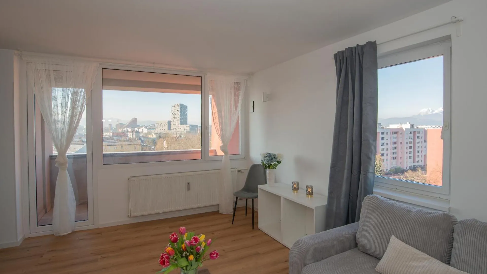 Central Elite Vista-With Parking Lubiana